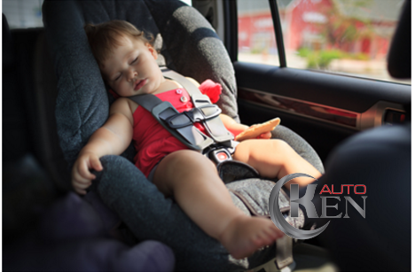 Trẻ sẽ mệt mỏi nếu phải ngủ trên băng ghế sau xe suốt chặng đường dài